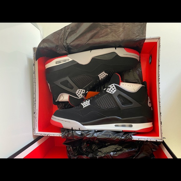 Nike Air Jordan 4 Retro Black/ Fire Red Cement Grey - Picture 3 of 13